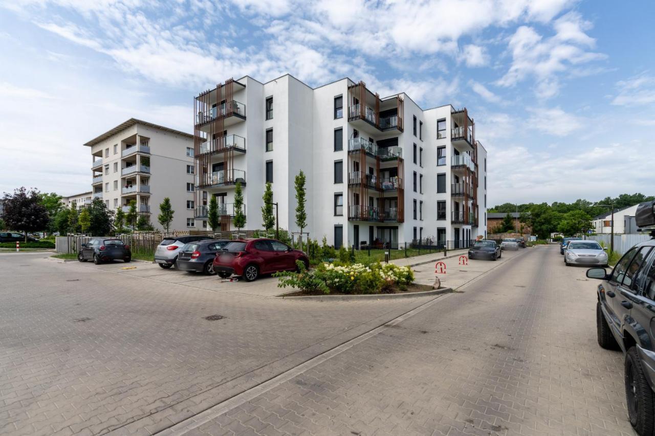 Modern Apartment With Balcony & Free Garage Poznan By Noclegi Renters Exteriér fotografie