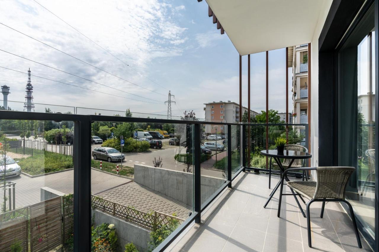 Modern Apartment With Balcony & Free Garage Poznan By Noclegi Renters Exteriér fotografie